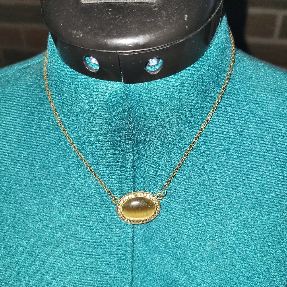 Tigers Eye Pendant Necklace w/ Matching Earrings